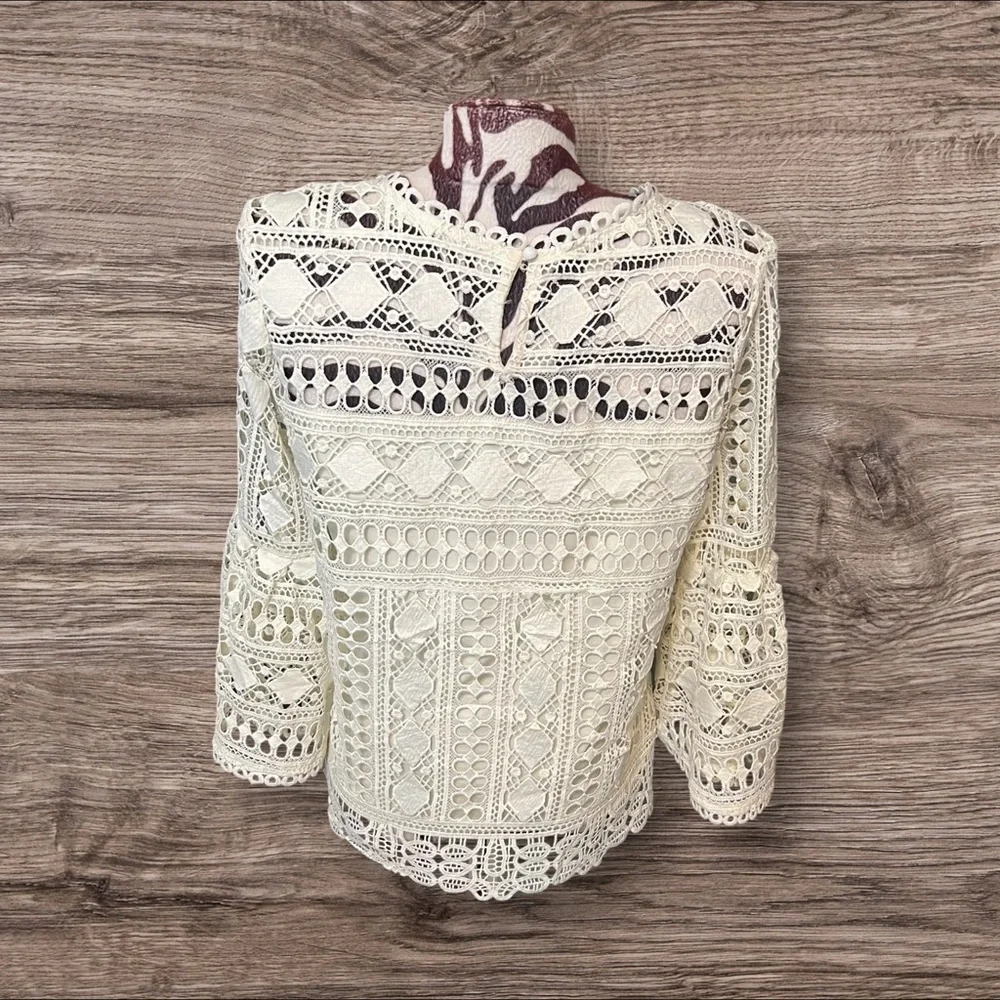 Ellison Ivory Lace Bell Sleeve Boho Top Blouse Size Medium
